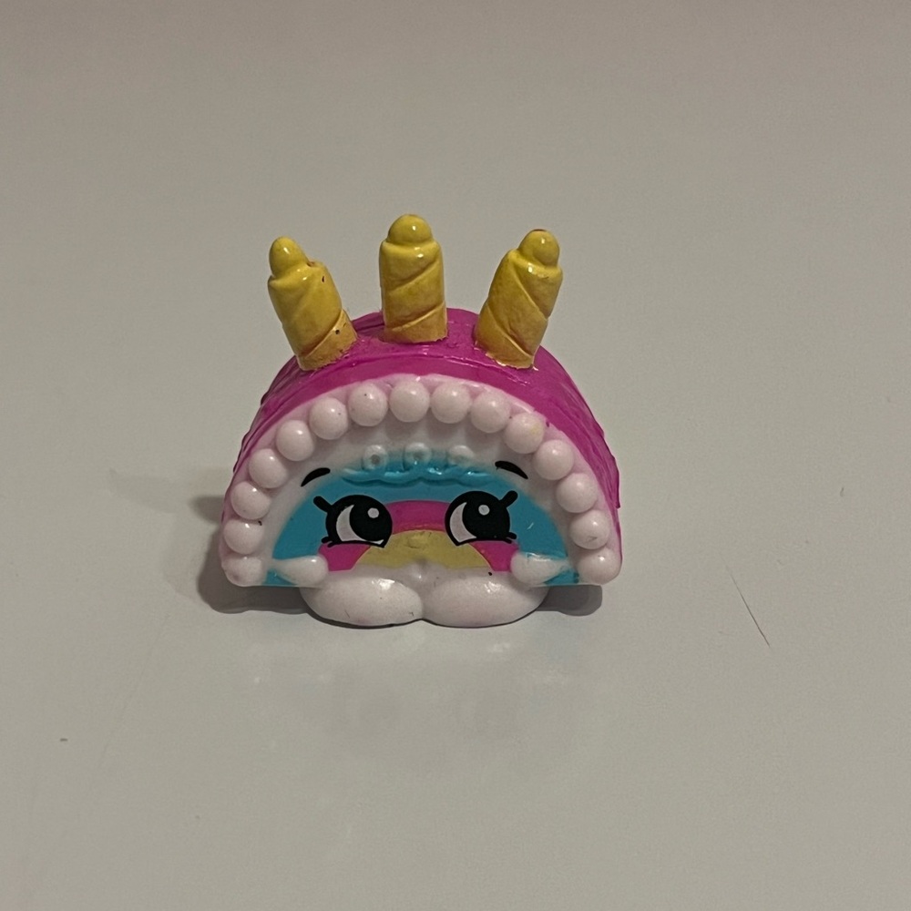 Shopkins Season 7 Rainbow Cake - Party Collection